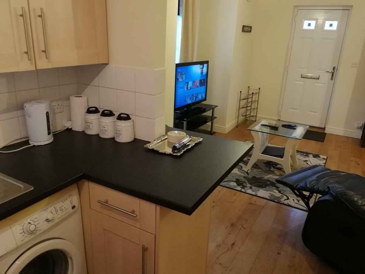 Metrolets 2 Apartment Luton  Bagian luar foto