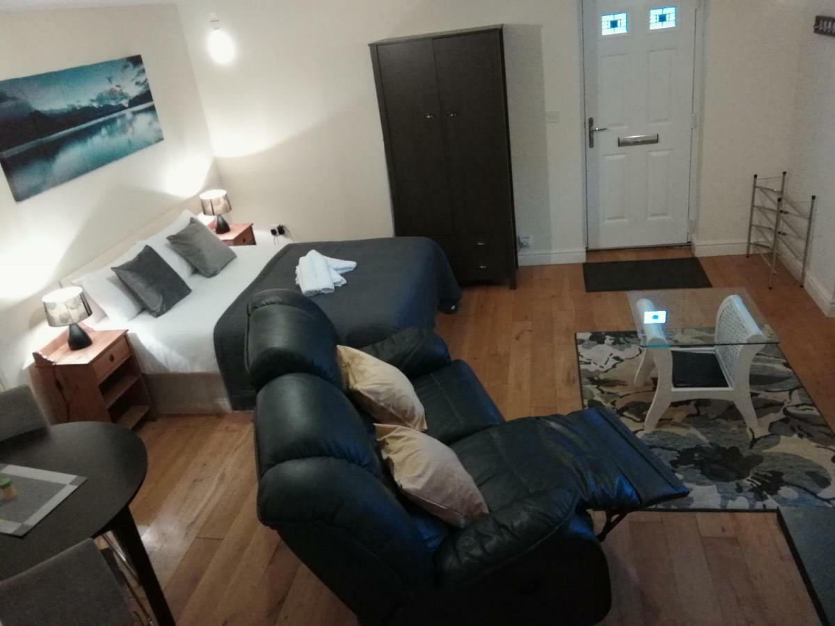 Metrolets 2 Apartment Luton  Bagian luar foto