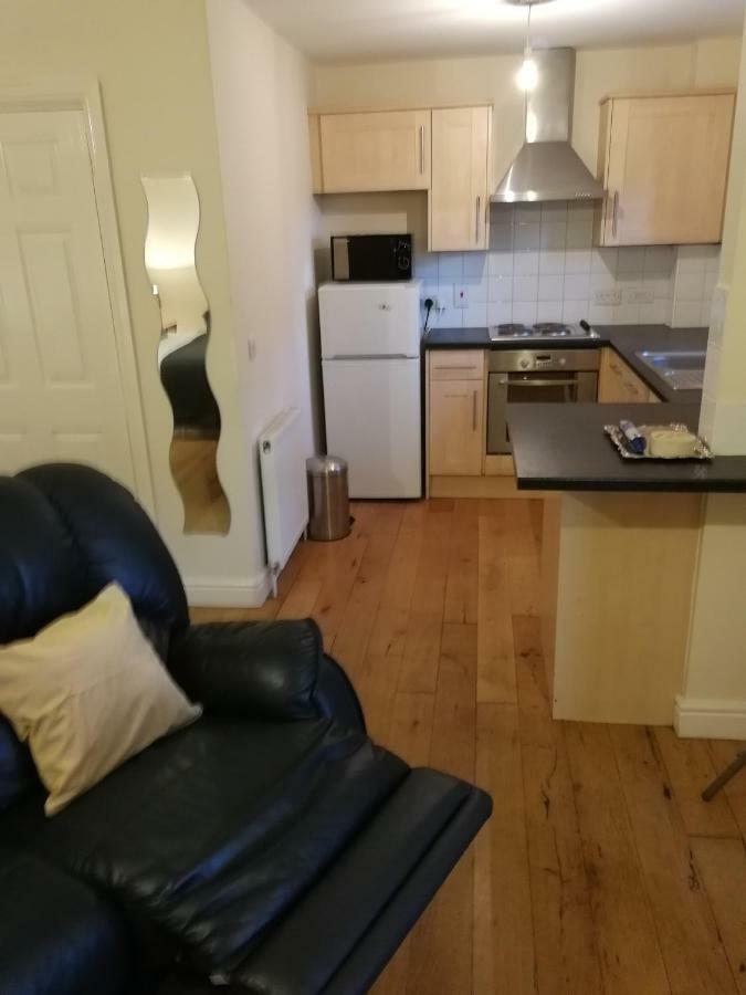 Metrolets 2 Apartment Luton  Bagian luar foto